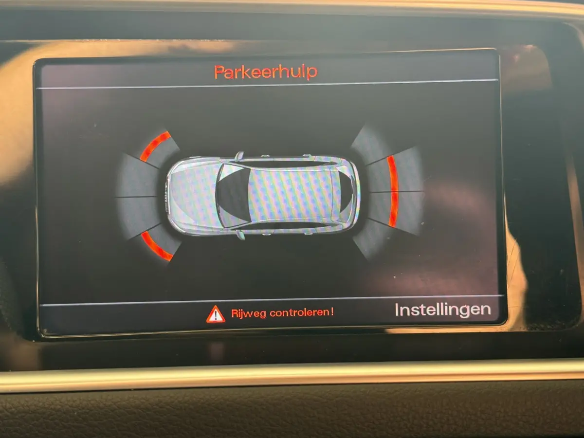 2.0 TFSI quattro Sport Edition 3 X S-line Automaat Navigatie Pano All-Season banden PDC v+A