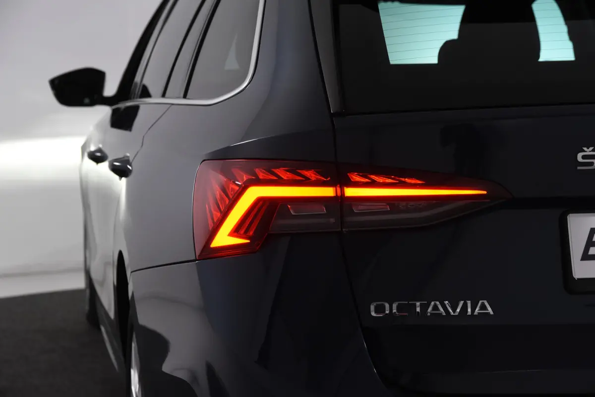 1.0 TSI Clever *1ste Eigenaar*Navigatie*Stoelverwarming*Camera*