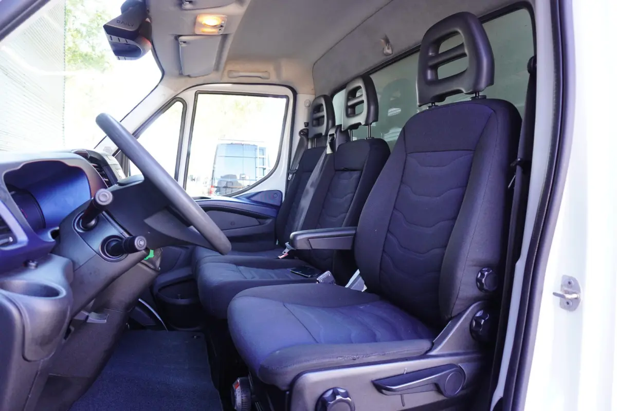 35S18 3 liter 180pk Automaat Bakwagen Laadklep Zijdeur Airo Standkachel PTO