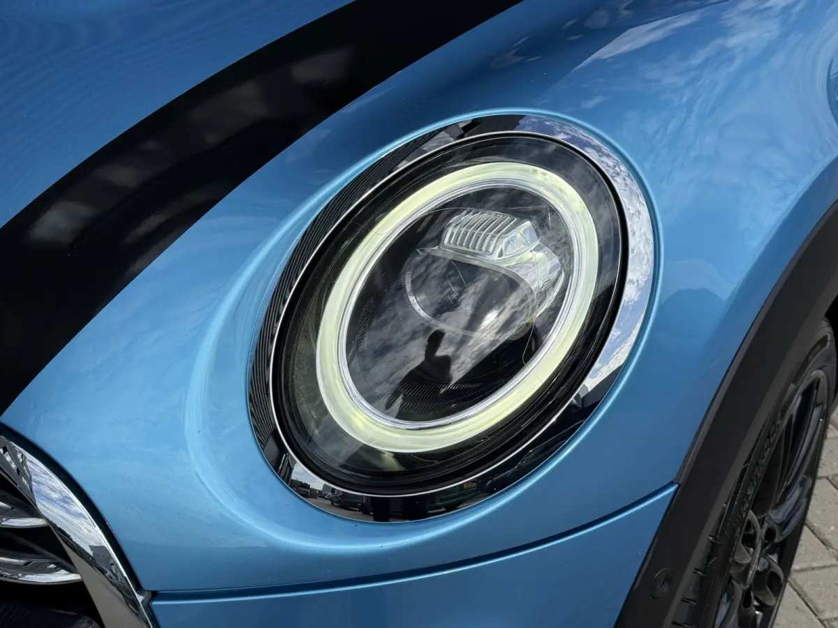 1.5 Cooper Pano/Camera/Apple