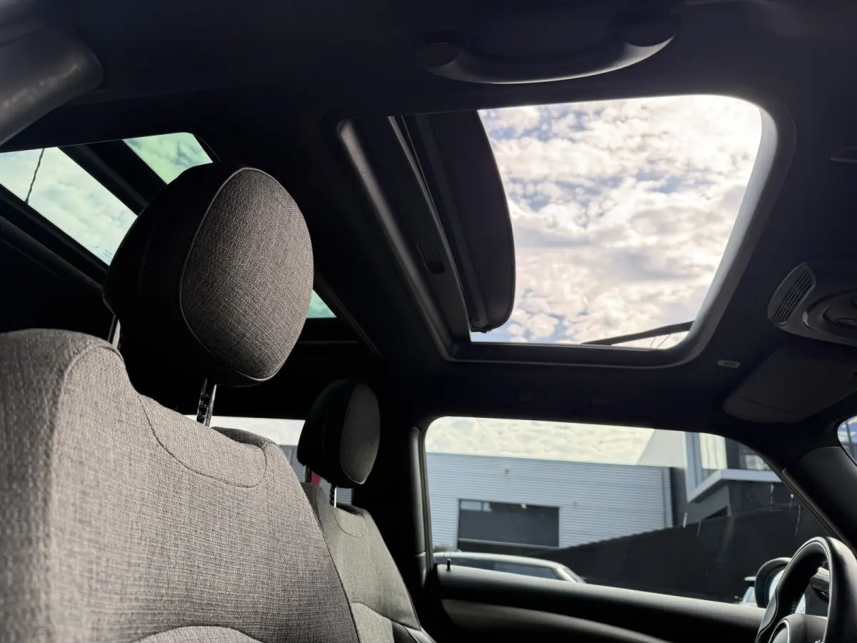 1.5 Cooper Pano/Camera/Apple