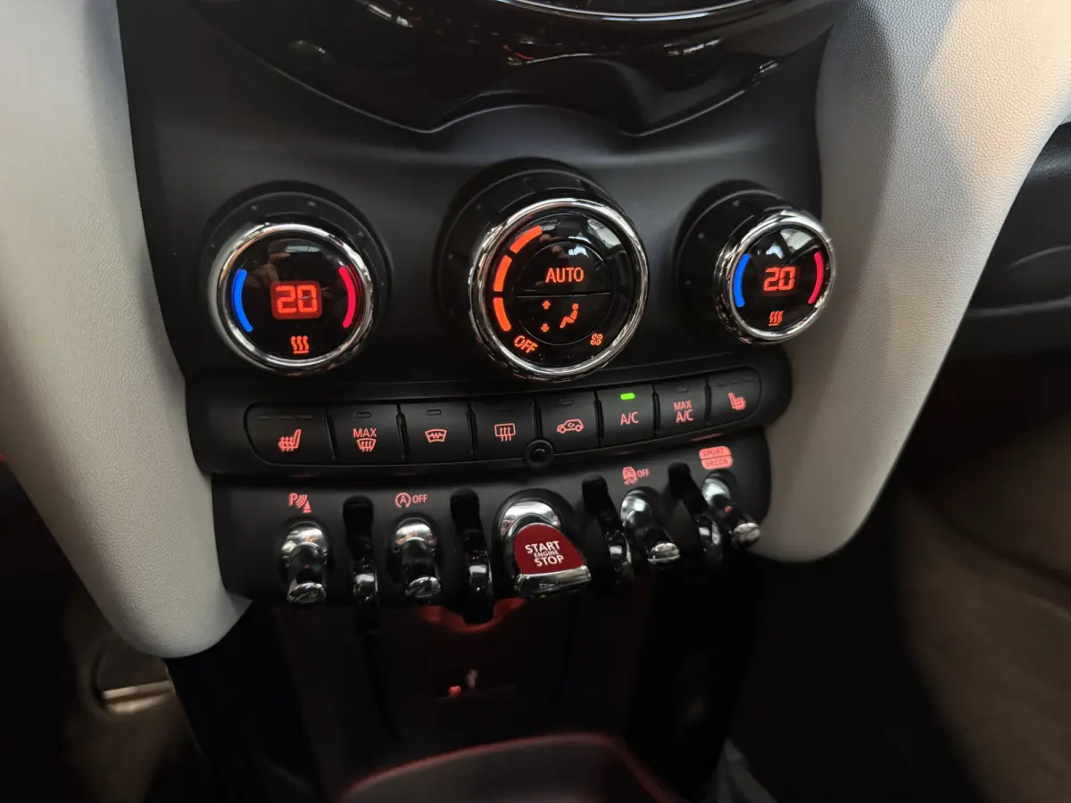 1.5 Cooper Pano/Camera/Apple