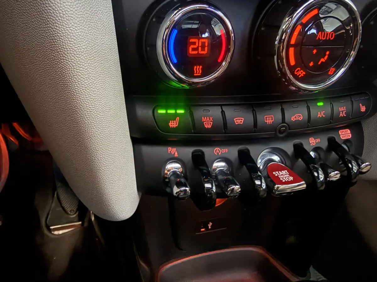 1.5 Cooper Pano/Camera/Apple