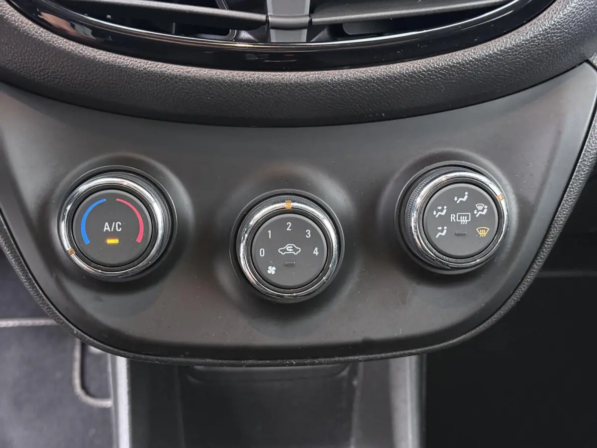 1.0 Online Edition | CarPlay/Android Auto | Parkeersensoren | Cruise Control |