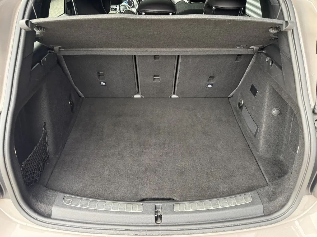 1.5 Cooper SE ALL4 Pano/H&K/Camera/Elec stoelen