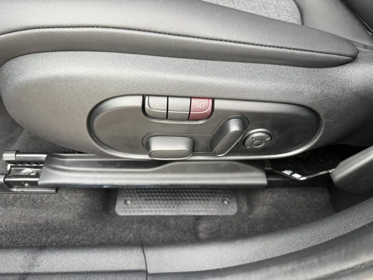 1.5 Cooper SE ALL4 Pano/H&K/Camera/Elec stoelen