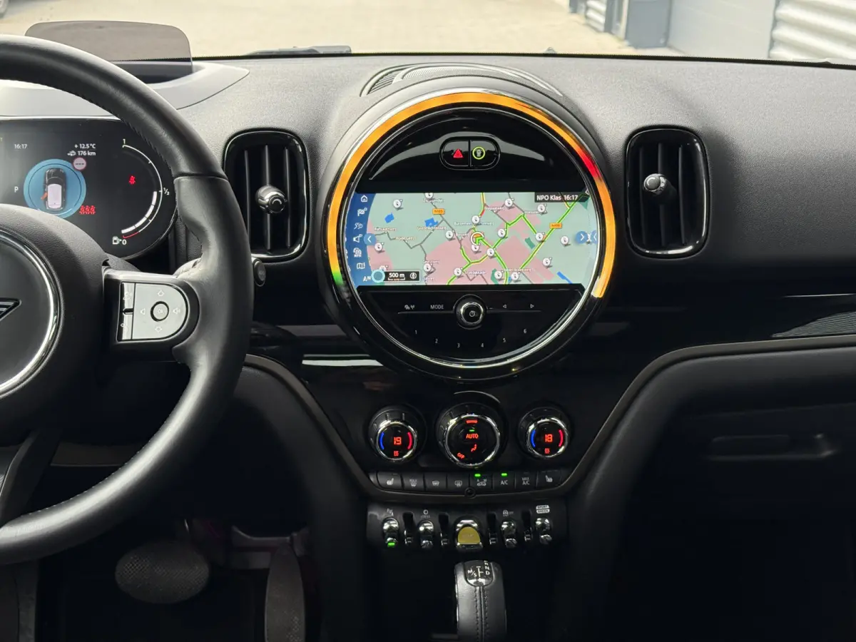 1.5 Cooper SE ALL4 Pano/H&K/Camera/Elec stoelen