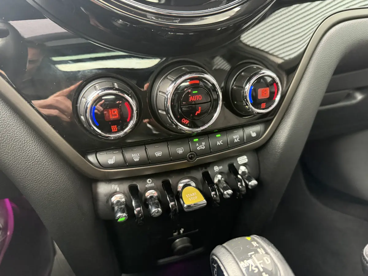 1.5 Cooper SE ALL4 Pano/H&K/Camera/Elec stoelen