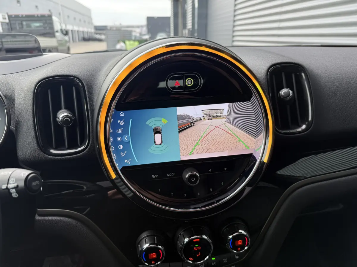 1.5 Cooper SE ALL4 Pano/H&K/Camera/Elec stoelen