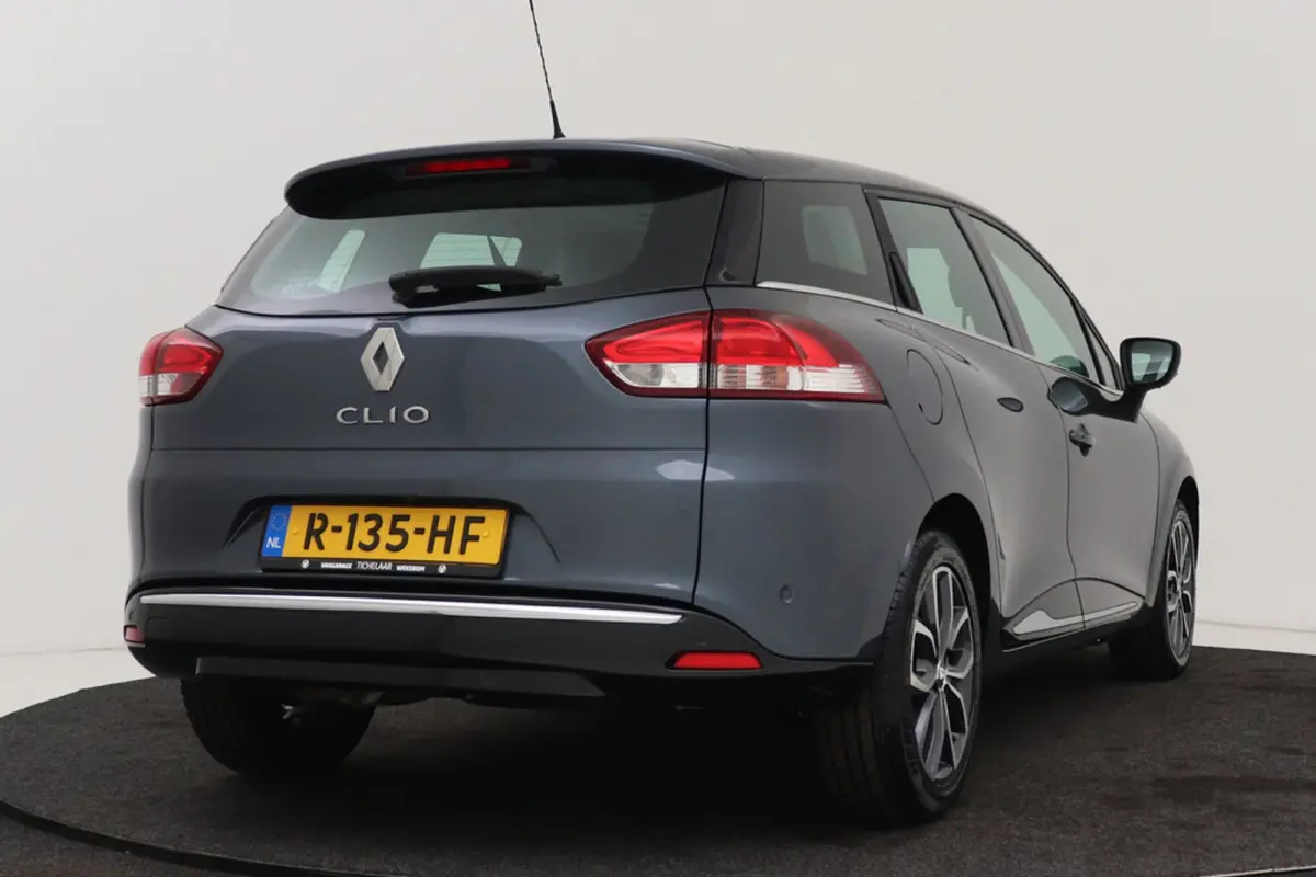 1.2 Intens | Panoramadak | Automaat | Stoelverwarming | Camera | Climate Control | LED | Keyless Entry/Start |
