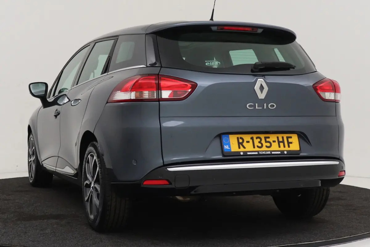 1.2 Intens | Panoramadak | Automaat | Stoelverwarming | Camera | Climate Control | LED | Keyless Entry/Start |
