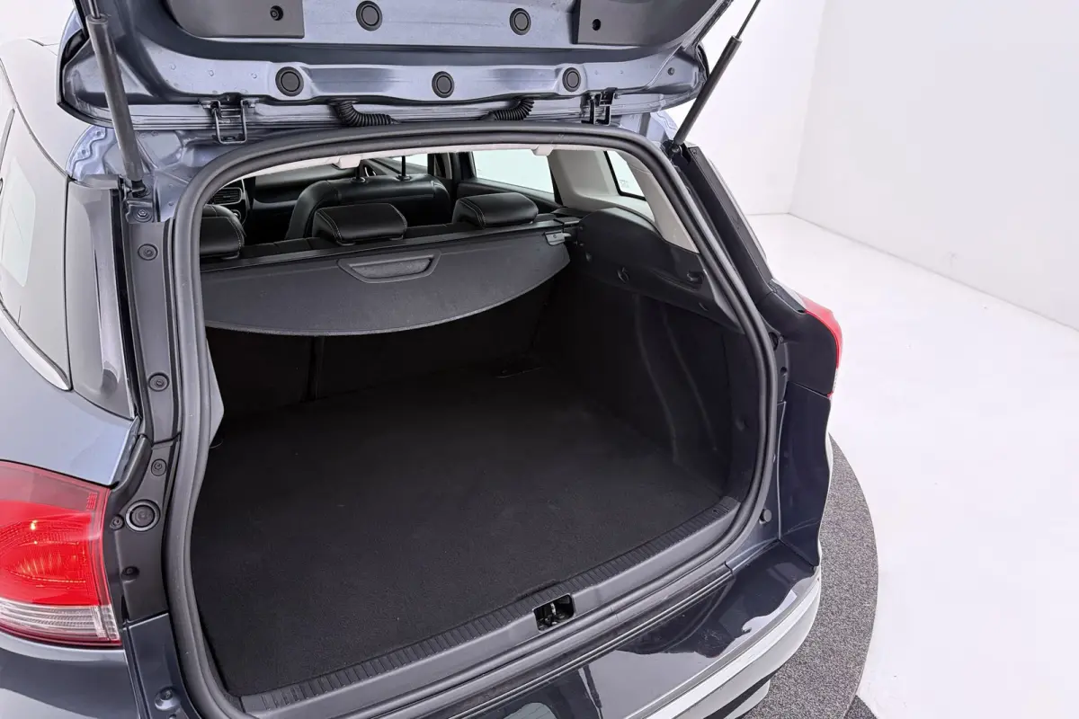 1.2 Intens | Panoramadak | Automaat | Stoelverwarming | Camera | Climate Control | LED | Keyless Entry/Start |