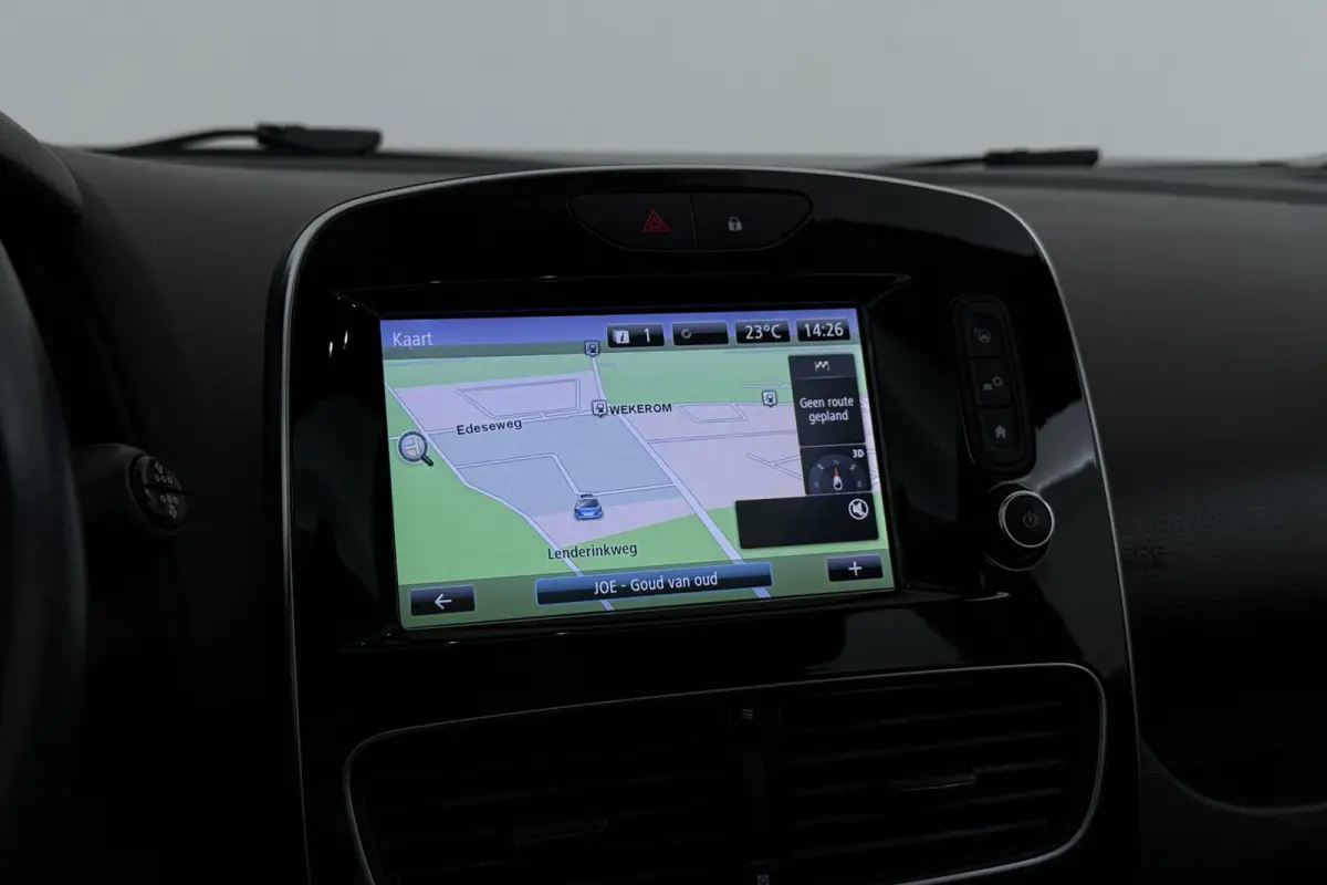 1.2 Intens | Panoramadak | Automaat | Stoelverwarming | Camera | Climate Control | LED | Keyless Entry/Start |