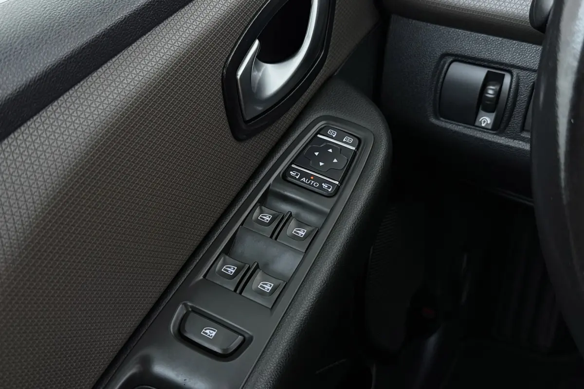 1.2 Intens | Panoramadak | Automaat | Stoelverwarming | Camera | Climate Control | LED | Keyless Entry/Start |