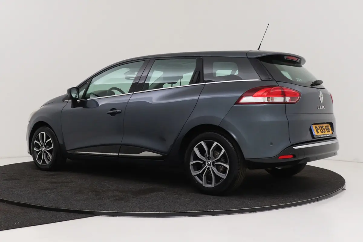 1.2 Intens | Panoramadak | Automaat | Stoelverwarming | Camera | Climate Control | LED | Keyless Entry/Start |