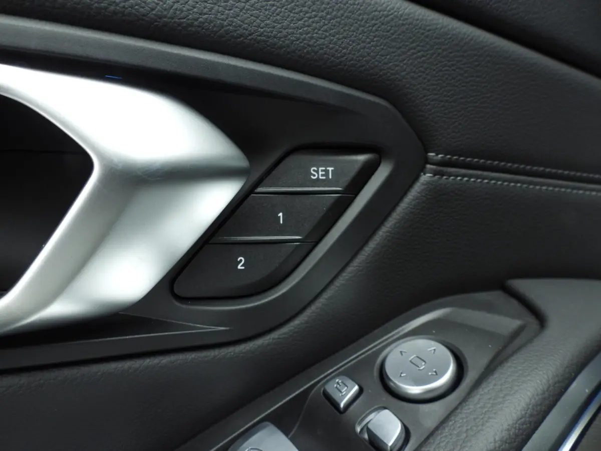 330e M Sportpakket Pro | Panoramadak | Harman Kardon | Driving Assistant Professional | Trekhaak