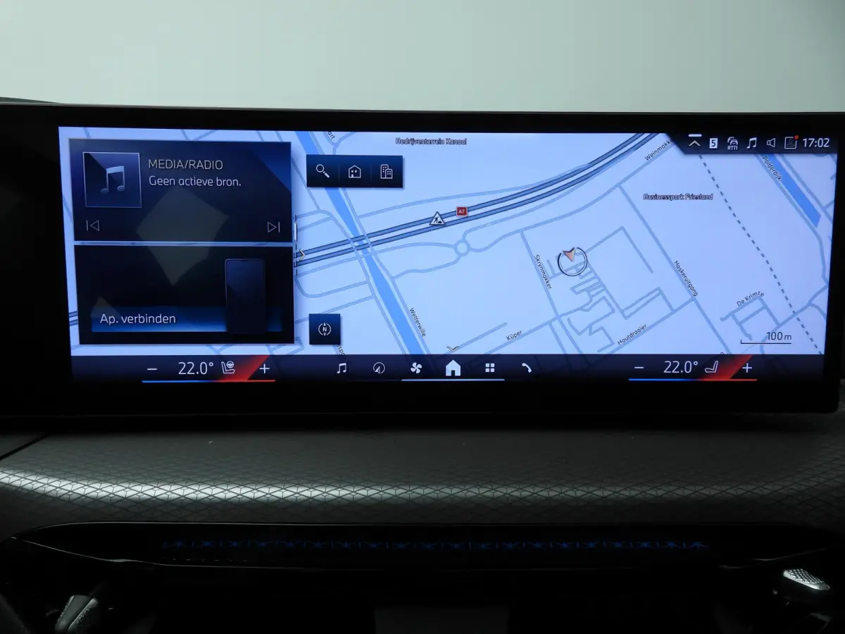 330e M Sportpakket Pro | Panoramadak | Harman Kardon | Driving Assistant Professional | Trekhaak