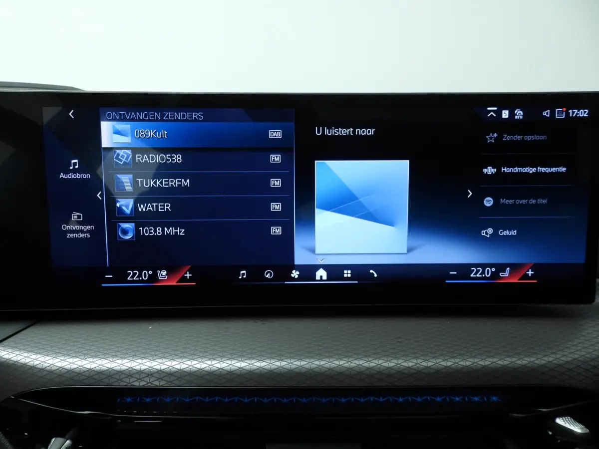 330e M Sportpakket Pro | Panoramadak | Harman Kardon | Driving Assistant Professional | Trekhaak