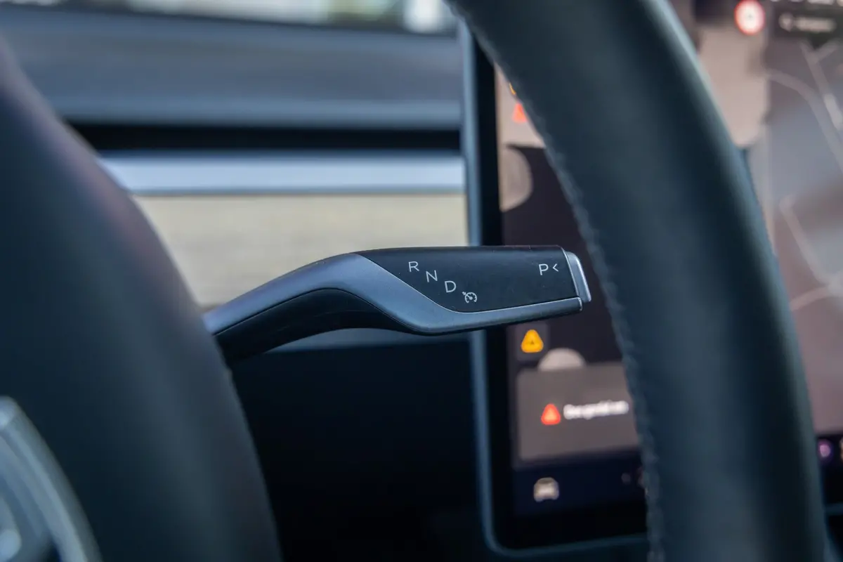 Performance AWD 75 kWh | SOH 95% | Trekhaak | Panoramadak | Dodehoek detectie | 21'' | Memory | Leder | Autopilot | Dodehoek detectie | Electronic climate controle