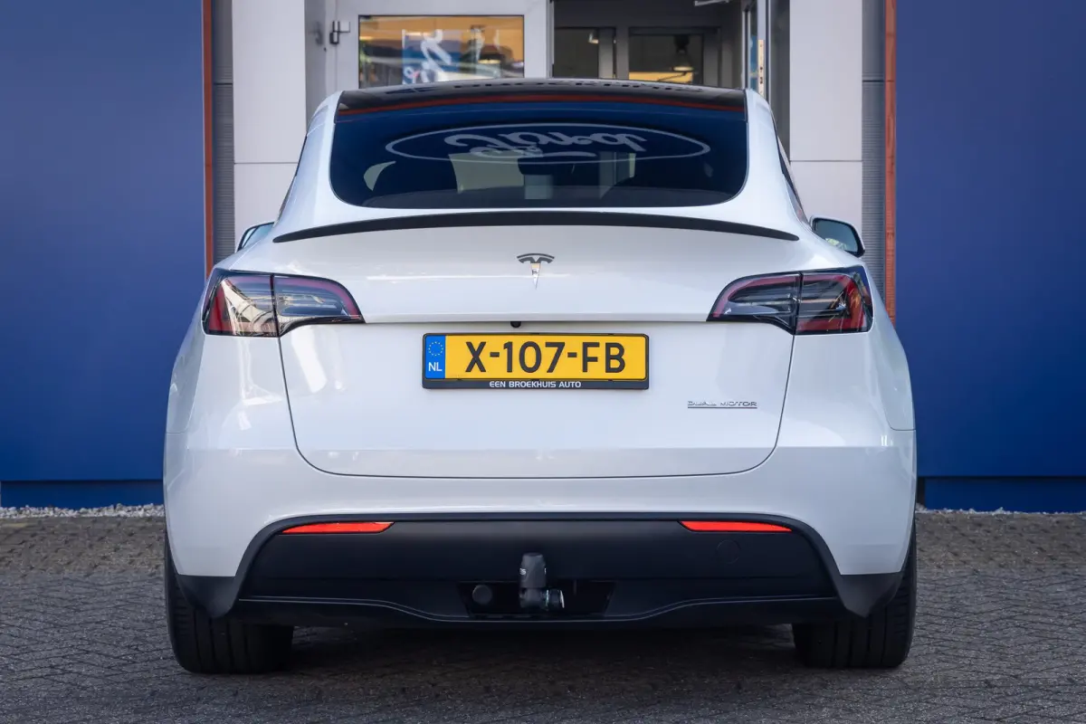 Performance AWD 75 kWh | SOH 95% | Trekhaak | Panoramadak | Dodehoek detectie | 21'' | Memory | Leder | Autopilot | Dodehoek detectie | Electronic climate controle