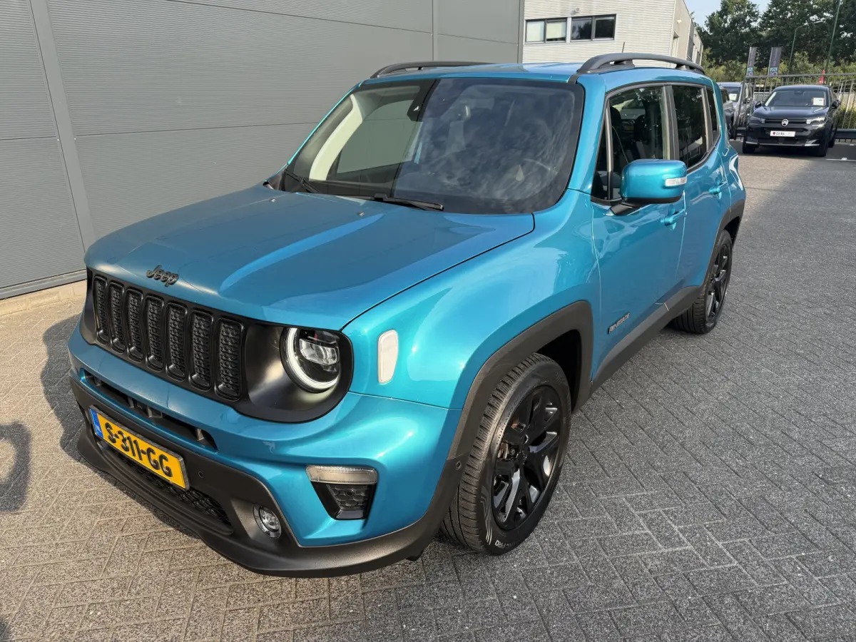 150pk Limited Edition (Trekhaak - LED - 18"incl 4S - Automatische Airco - Stoel-/-stuurverwarming - Camera - Apple Carplay - Navigatie - Keyless Entry - Adaptieve Cruise Controle)