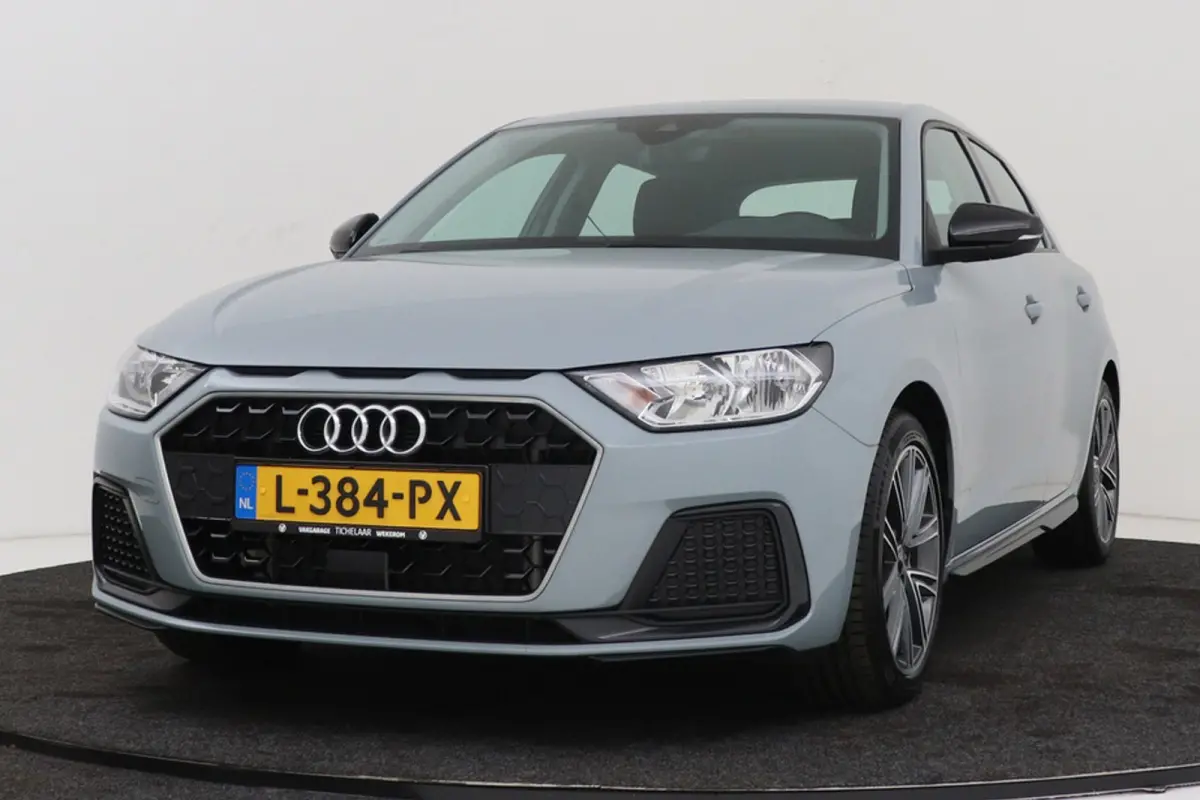 25 TFSI epic | Org. NL | 12000 km!!! | Dealer Onderhouden | Automaat | CarPlay | Cruise Contr. | Parkeersensoren