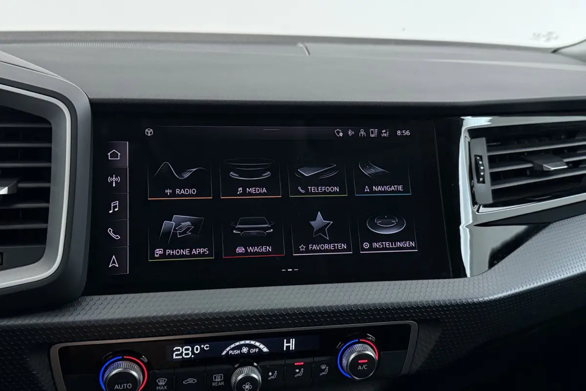 25 TFSI epic | Org. NL | 12000 km!!! | Dealer Onderhouden | Automaat | CarPlay | Cruise Contr. | Parkeersensoren