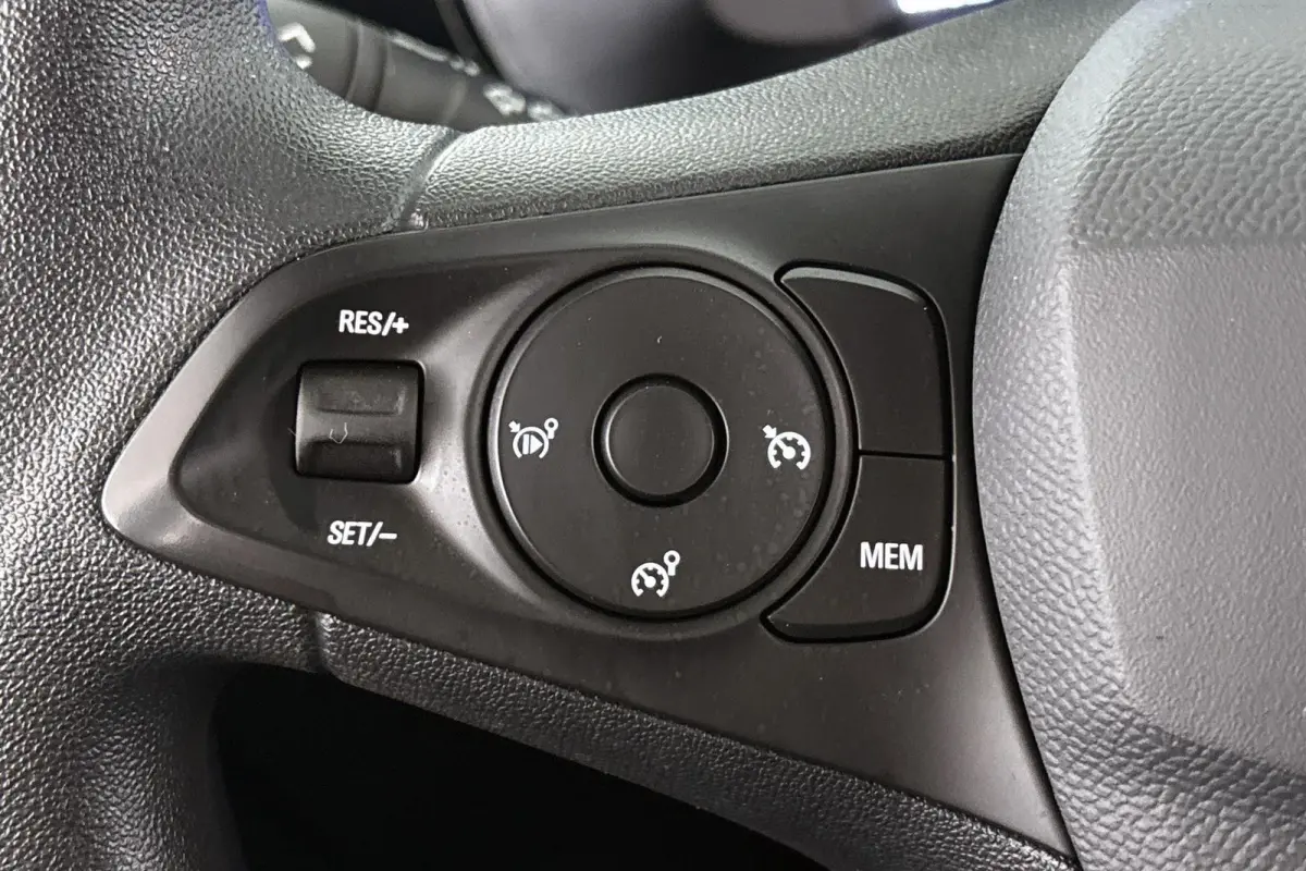1.2 Edition Camera Apple CarPlay Dodehoek LED 16"