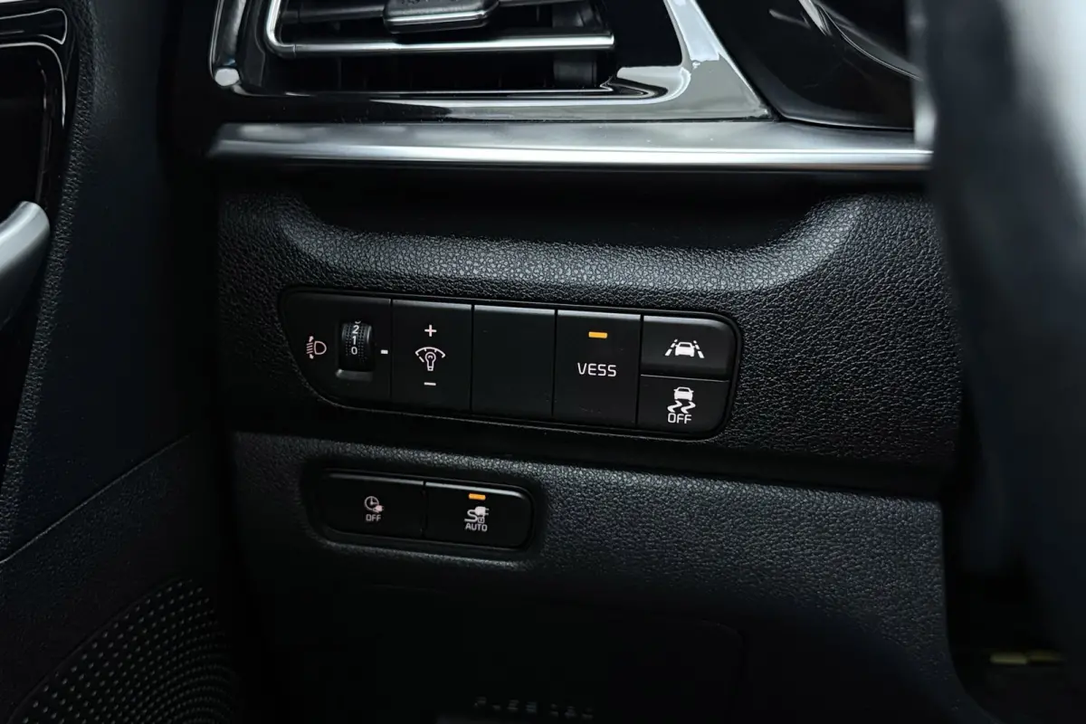 DynamicPlusLine 64 kWh | Org NL | Panoramadak | SOH 94% | CarPlay | 3-Fase | Stoel-/Stuurverwarming | Adap. Cruise |