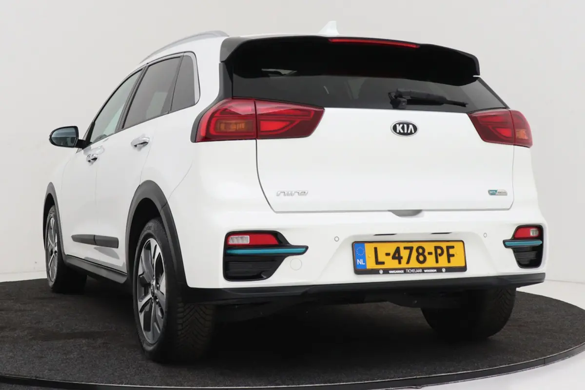 DynamicPlusLine 64 kWh | Org NL | Panoramadak | SOH 94% | CarPlay | 3-Fase | Stoel-/Stuurverwarming | Adap. Cruise |