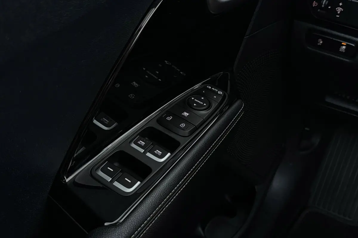 DynamicPlusLine 64 kWh | Org NL | Panoramadak | SOH 94% | CarPlay | 3-Fase | Stoel-/Stuurverwarming | Adap. Cruise |