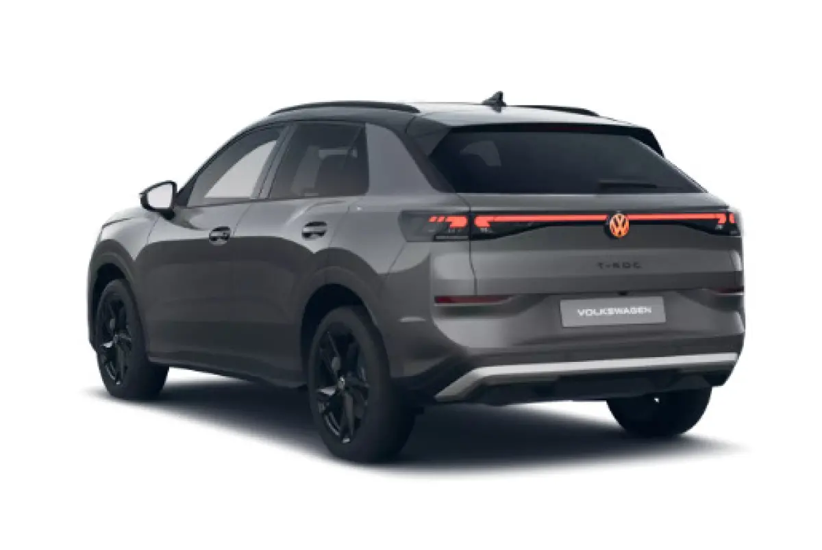 1.5 eTsi Style First Edition 116 PK Automaat | Panoramaschuif-kanteldak | Black style | Navigatie | Apple Carplay draadloos | Android Auto draadloos | IQ Lights | Camera | Ruiten getint | 18