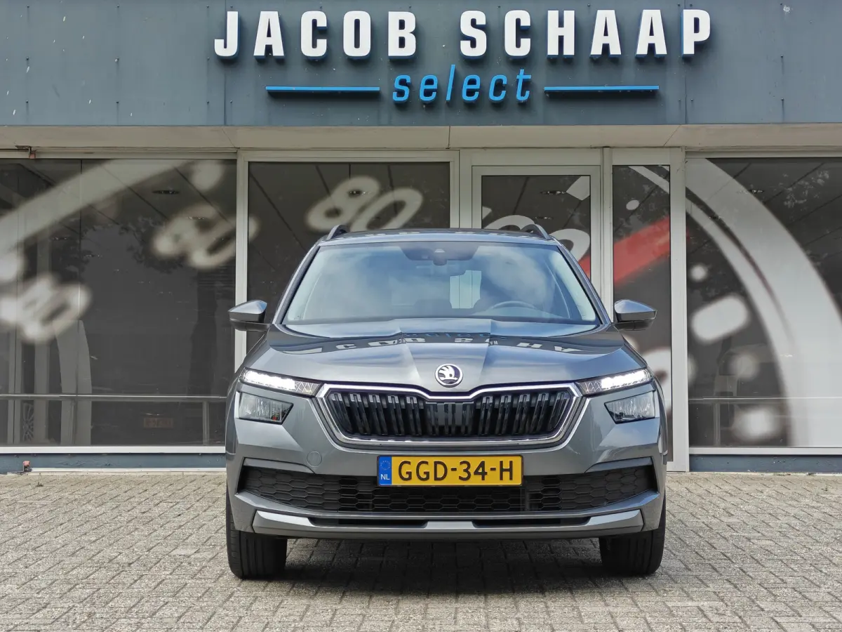 1.0 TSI Ambition / Trekhaak / Carplay / Cruise Control / DAB / 16'' /