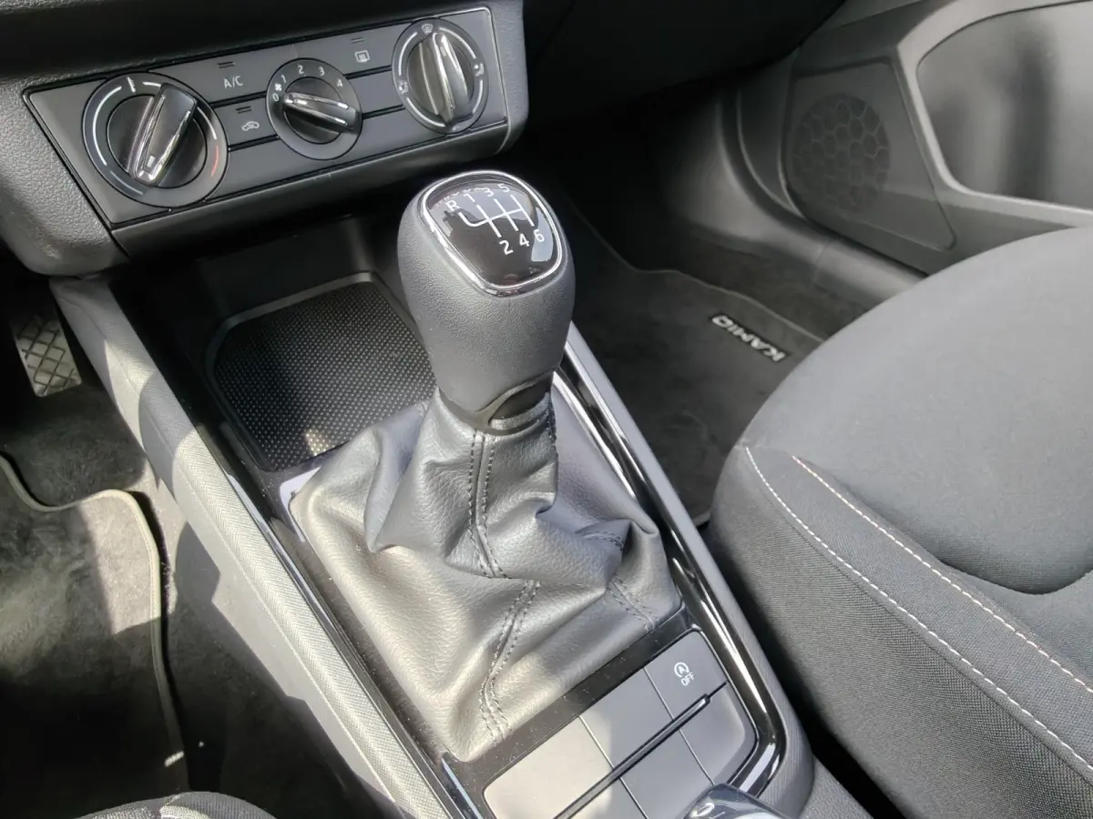 1.0 TSI Ambition / Trekhaak / Carplay / Cruise Control / DAB / 16'' /