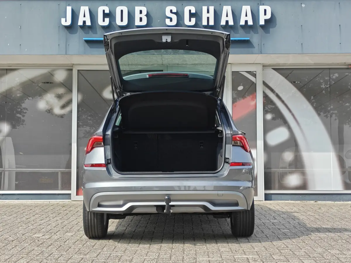 1.0 TSI Ambition / Trekhaak / Carplay / Cruise Control / DAB / 16'' /