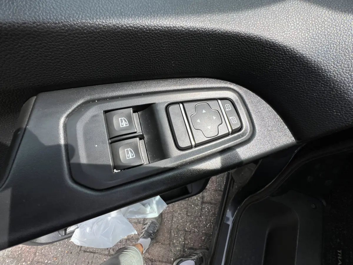 2.0 dCi 130 T30 L2H1 Work Edition