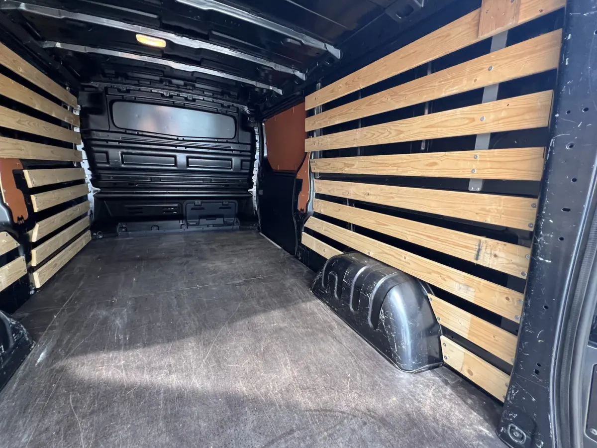 2.0 dCi 130 T30 L2H1 Work Edition