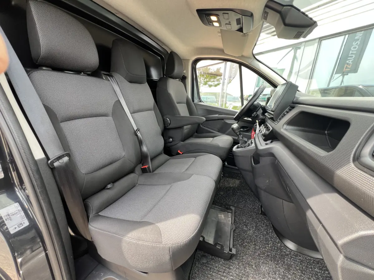 2.0 dCi 130 T30 L2H1 Work Edition