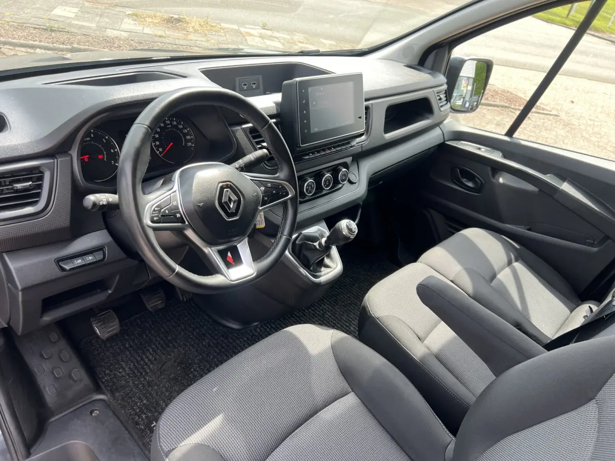 2.0 dCi 130 T30 L2H1 Work Edition