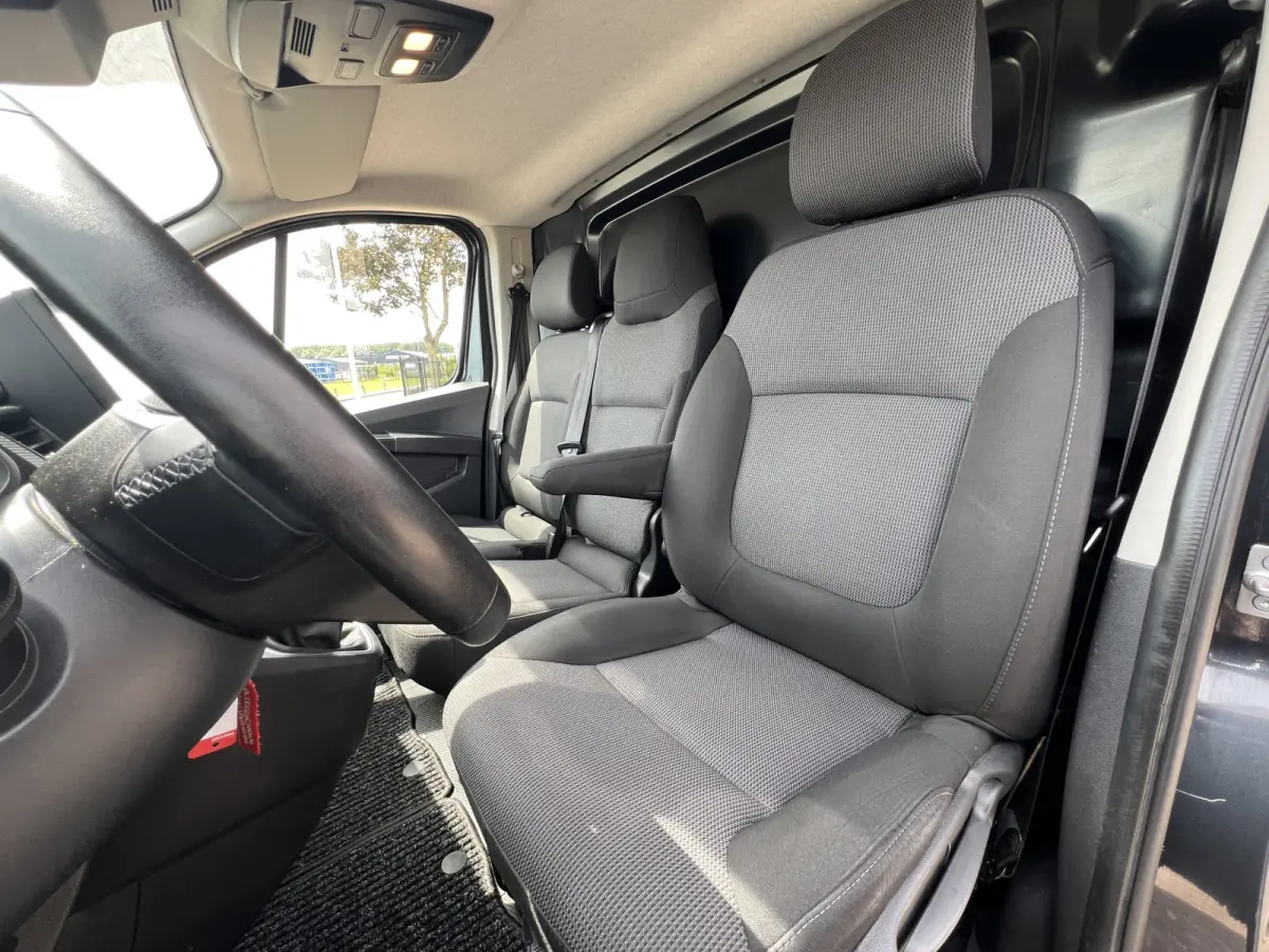 2.0 dCi 130 T30 L2H1 Work Edition