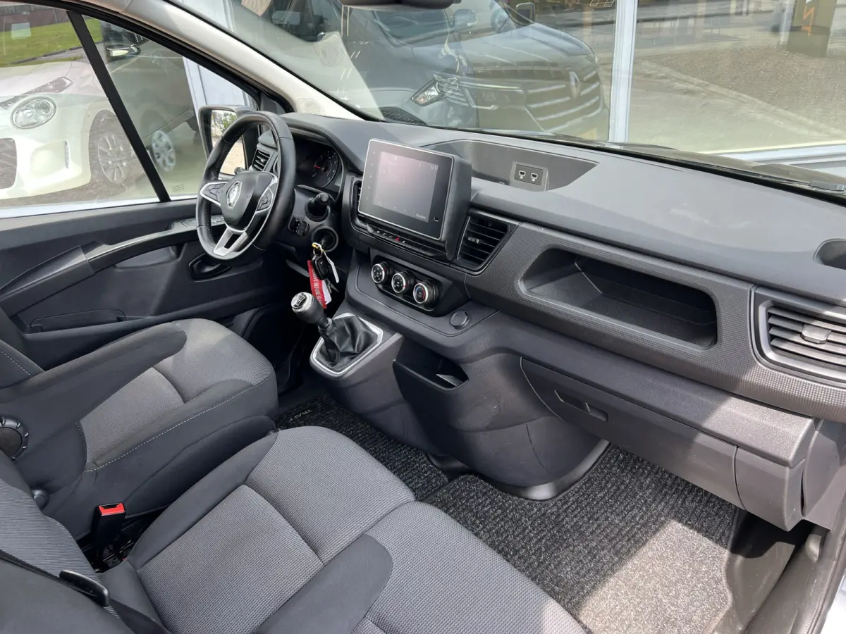 2.0 dCi 130 T30 L2H1 Work Edition