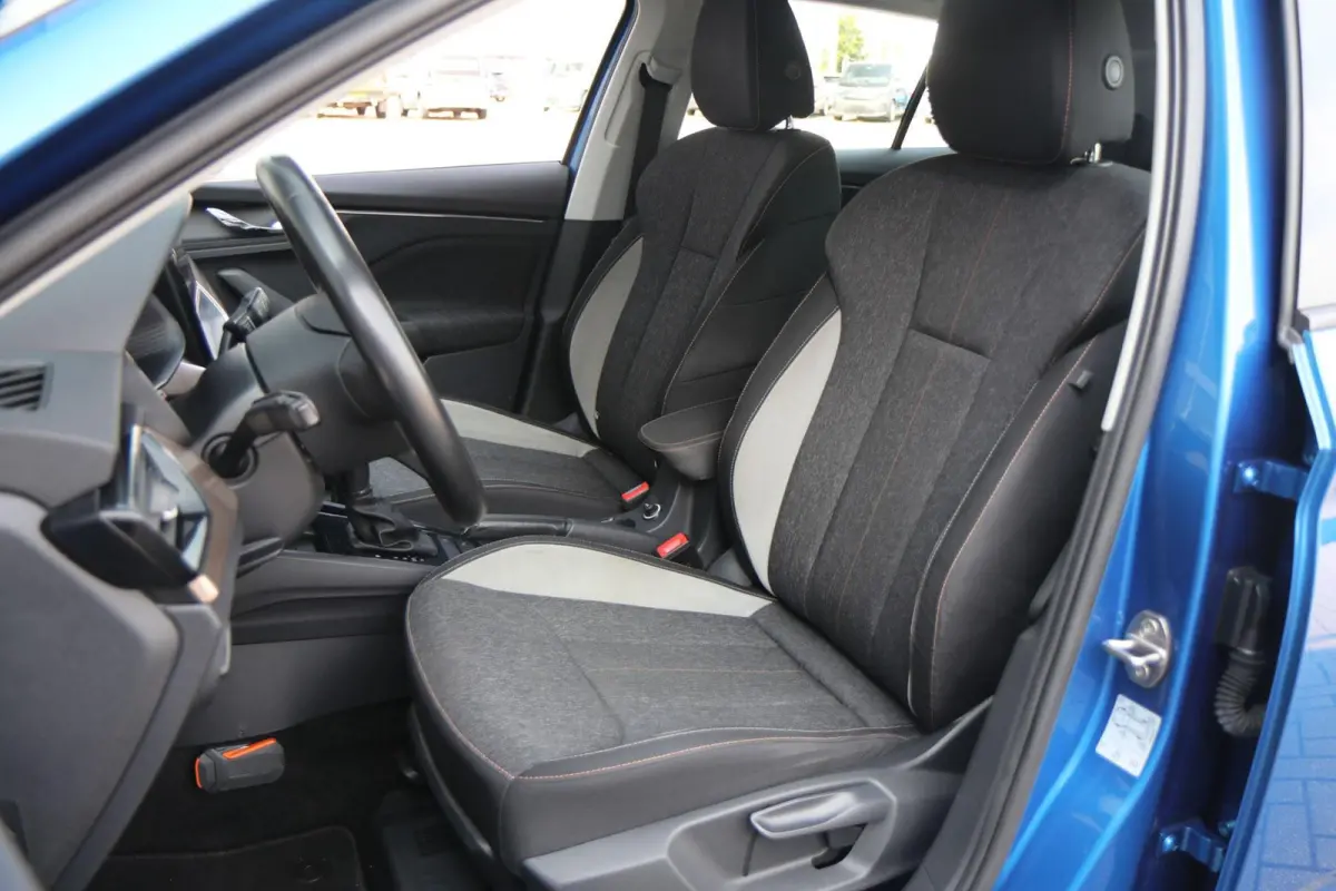 1.0 TSI 115pk DSG Business Edition | Navigatie | Smart Link | Stoelverwarming | Parkeersensoren