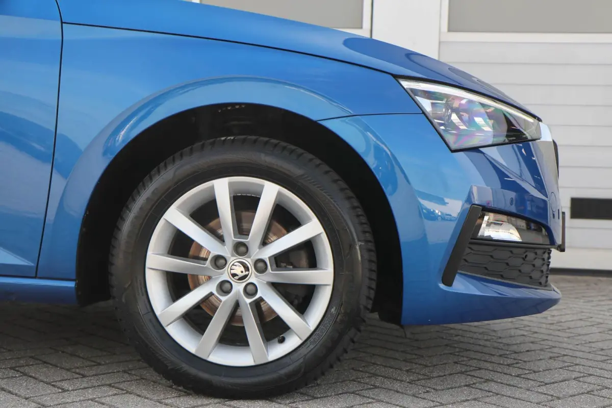 1.0 TSI 115pk DSG Business Edition | Navigatie | Smart Link | Stoelverwarming | Parkeersensoren