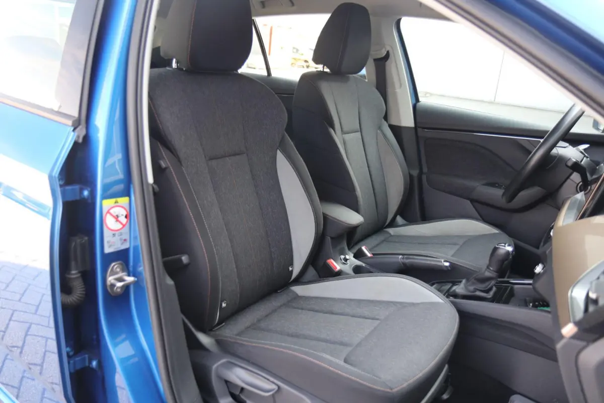 1.0 TSI 115pk DSG Business Edition | Navigatie | Smart Link | Stoelverwarming | Parkeersensoren