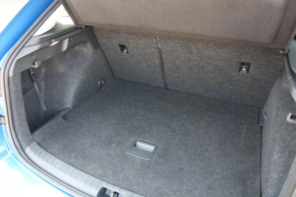 1.0 TSI 115pk DSG Business Edition | Navigatie | Smart Link | Stoelverwarming | Parkeersensoren