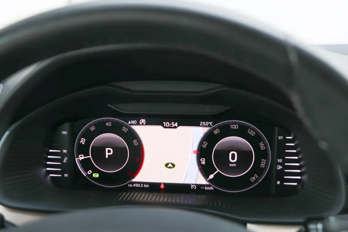 1.0 TSI 115pk DSG Business Edition | Navigatie | Smart Link | Stoelverwarming | Parkeersensoren