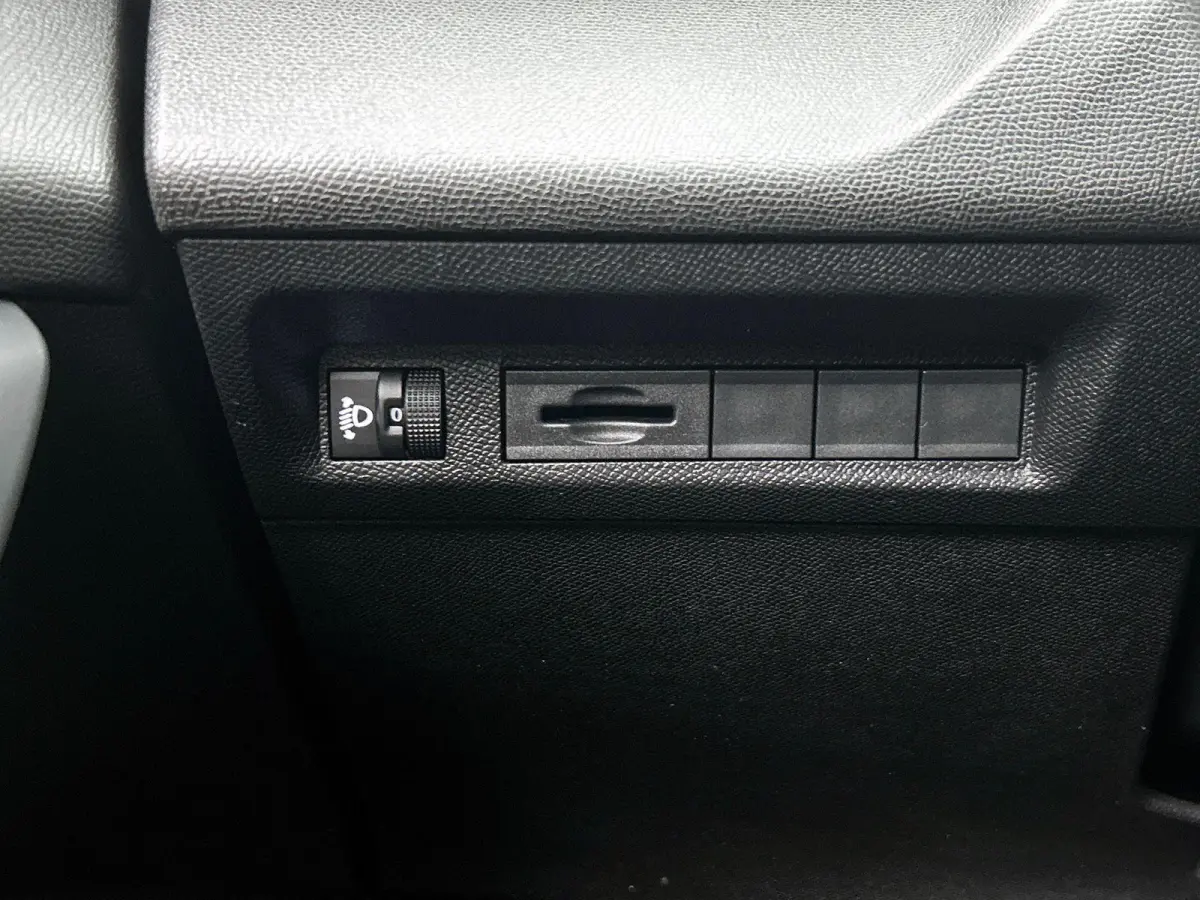1.2 130PK Allure CAMERA | NAVI & CARPLAY | AD-CRUISE