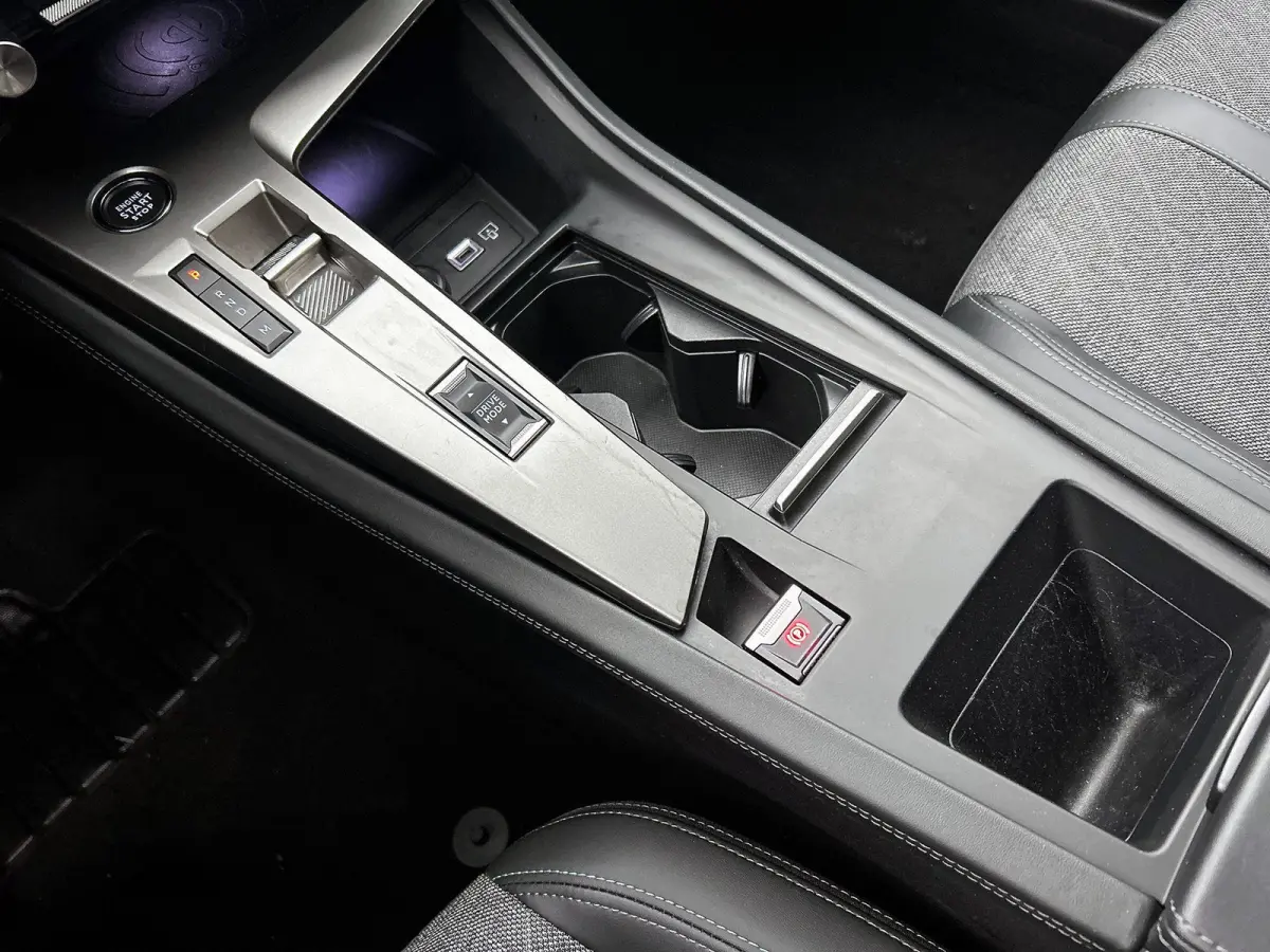 1.2 130PK Allure CAMERA | NAVI & CARPLAY | AD-CRUISE