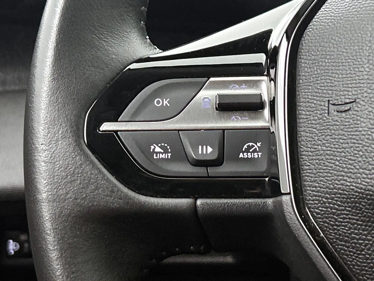 1.2 130PK Allure CAMERA | NAVI & CARPLAY | AD-CRUISE