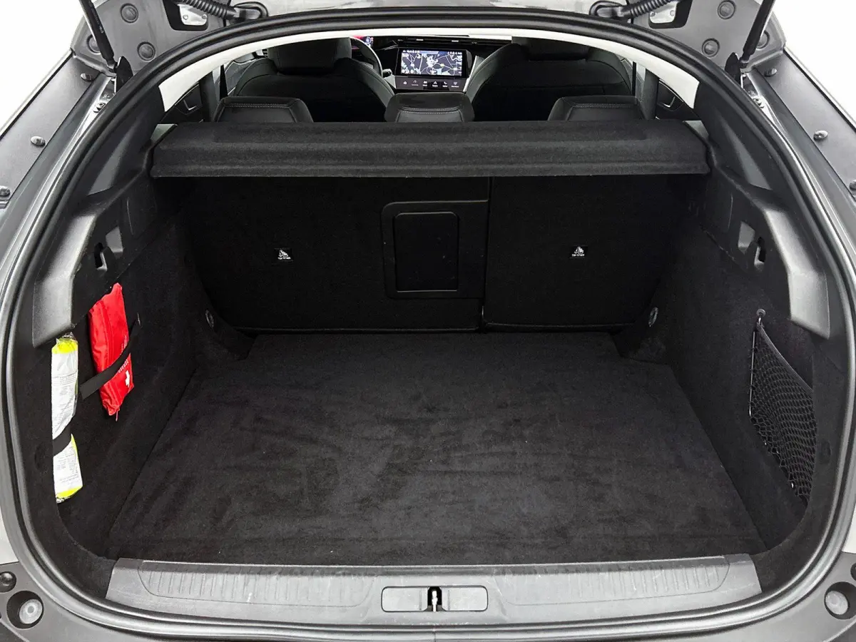 1.2 130PK Allure CAMERA | NAVI & CARPLAY | AD-CRUISE